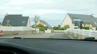 "Mon regard a croisé celui du conducteur cagoulé" : deux voisines de la famille séquestrée à Ploudalmézeau témoignent