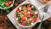 Ménopause : y a-t-il des aliments à privilégier pour soulager les symptômes ?