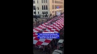 Mondial : une immense banderole des supporters de la Croatie dans les rues de Dallas !