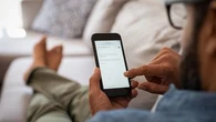 Voici comment supprimer ou modifier les mentions automatiques en fin de mails sur votre smartphone