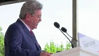 "Ça a provoqué un émoi, une émotion, une peine" : Jean-Luc Mélenchon accusé d'apologie du terrorisme