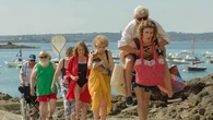 "Sales gosses", "Piranha 3D", "15 août"... Notre sélection de films sur TF1+ pour plonger dans l’été
