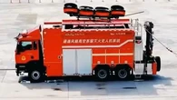 "Capable de rester en vol stationnaire pendant des heures" : quand les nouvelles technologies aident les pompiers à lutter contre les flammes