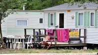 Au camping, suis-je en droit d'exiger de changer de mobil-home si mes voisins sont trop bruyants ? Le 13H à vos côtés