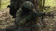 LCI SUR LE TERRAIN - Guerre en Ukraine : avec les volontaires de la brigade Azov