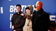 Qui se cache derrière Kneecap, le groupe de rap nord-irlandais accusé de soutenir le Hezbollah ?
