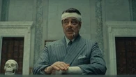 Dans "The Phoenician Scheme", Benicio del Toro rappelle qu'il est (aussi) un mec drôle