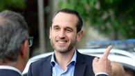 Le PS exige une "suspension immédiate et complète" de la réforme des retraites, sous peine de censure