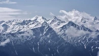 Porté disparu, un Américain survit 9 jours dans l'Himalaya… en mangeant des insectes