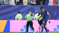 "C'était interminable" : les Bleus racontent la mi-temps pas comme les autres pendant France-Irak
