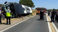 Hérault : un bus transportant des dizaines d'adolescents se couche sur le bord de la route