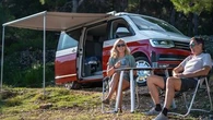 "Ça permet de partir à l'aventure" : le van connecté et aménagé pour s'évader pendant ses vacances tout en profitant du confort