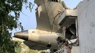 "J'étais terrifié, je me suis levé et j'ai couru" : le survivant du crash du Boeing 787 en Inde témoigne