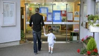 "Des parents inquiets" : les enfants se rendent seuls à l'école de plus en plus tard, selon une étude