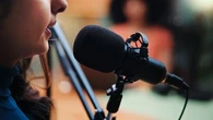 "On remet un petit peu de vie" : un animateur de radio personnalisé grâce à l'IA pour animer vos playlists ?