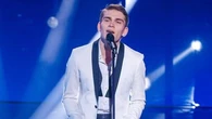 VIDÉO - "The Voice" : Alphonse, "l'ovni" de l'équipe de Zazie, qualifié pour les Super Cross Battles