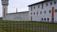 Prison de Condé-sur-Sarthe : un juge ordonne au garde des Sceaux de mettre fin aux violences commises sur des détenus