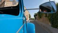 REPORTAGE - Voyage : à bord d'une 2CV électrique sur les routes de l'arrière-pays provençal