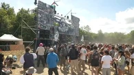 "Une seringue retrouvée dans le pré des vaches" : après la rave-party dans la Drôme, les dégradations inquiètent