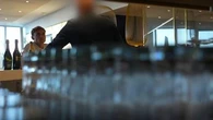 "Quand on reçoit un bon pour un vin blanc..." : un serveur dévoile les surprenantes consignes de ses anciens patrons