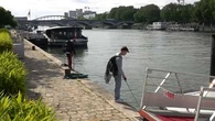 "C'est Paris, c'est ce qui change" : pourquoi une nouvelle génération de pêcheurs envahit les quais de la Seine