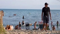 "Nous avons changé nos plans" : comment la guerre au Moyen-Orient bouleverse les vacances d'été des Français