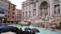 Rome : les premiers visiteurs découvrent la fontaine de Trevi refaite à neuf... avec une nouveauté