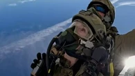 14-Juillet : tir de confiance du GIGN, saut en parachute à très haute altitude... les personnalités de TF1 ont fait le show