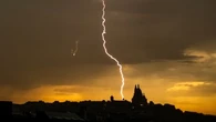 Asthme, migraines… quels sont les effets des orages sur le corps humain et comment les éviter ?