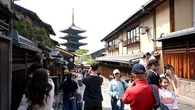 "On n'est pas à Disneyland" : à Kyoto, les (nombreux) touristes pointés du doigt pour leur comportement
