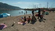 Interdiction de la cigarette à la plage : comment la ville de Menton applique la mesure depuis 3 ans