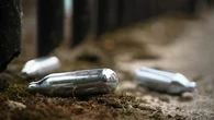 Protoxyde d'azote : des appels pour qu'il soit reconnu comme un stupéfiant... mais le test n'est pas homologué en France
