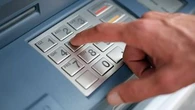 Ai-je le droit d'effectuer un retrait de seulement 5 ou 10 euros au distributeur ? Le 13H à vos côtés