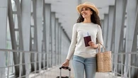 "Airport Outfit" : confortable, mais avec style... quand la jeune génération réenchante le voyage en avion