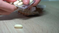 "C'est pas possible" : des médicaments bientôt moins bien remboursés, qui sont les Français les plus impactés ?