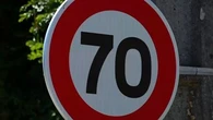 "C'est un trou dans le budget" : ces communes confrontées aux vols à répétition de leurs panneaux de signalisation