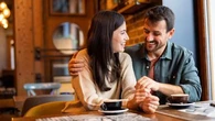La manipulation est une forme perverse de la séduction : comment faire la différence entre les deux et s'assurer une relation non toxique ?