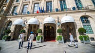 Verres en cristal, banquettes capitonnées, meubles de luxe... 1500 lots du Ritz bientôt aux enchères