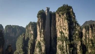 Chine : "sept ou huit étages" de déchets découverts près des montagnes qui ont inspiré Avatar