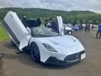 未来の整備士へ、ネクステージが専門学校のオープンキャンパスにマセラティやBMWを提供