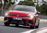 歴代最強の『ゴルフGTI』がタイプRの好敵手に!?「ロマン感じる」「気合い入ってんな」などSNSも注目！