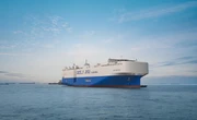 中国ジーリー、7000台積める自社所有の輸送船を就航…新エネ車専用の積載スペースも
