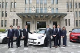 フィアット600e、京都市公用車に寄納…日伊国交160周年と姉妹都市60周年を記念した特別デザイン