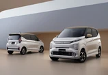 「一気にデザインが近代化したな」三菱の軽EV『eKクロス EV』デザイン刷新に反響！「未来感がアップしていいね」の声