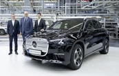 メルセデスベンツ『GLC』新型、独ブレーメン工場で量産開始…発売3か月の受注が電動車史上最多に