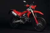 デスモドロミック搭載、ドゥカティ初のエンデューロモデル『デスモ 450 EDS』、7月より欧州で販売開始