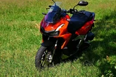 【ホンダ ADV160 試乗】彩りとわくわく感あふれる「アドベンチャー」スクーター…伊丹孝裕