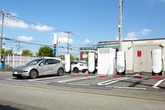 テスラ急速充電「スーパーチャージャー」、国内150箇所目がオープン…全国744基に