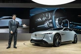 マツダの2035年ビジョン、毛籠社長「いっしょに走っていこう」…ジャパンモビリティショー2025