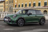 MINIの新型『クーパーS』、スポーティな「JCW」がまずは欧州に登場